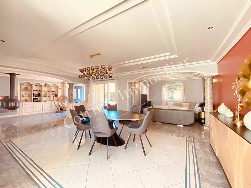 Maison, 172 m²