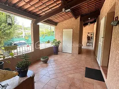 Maison, 187 m²