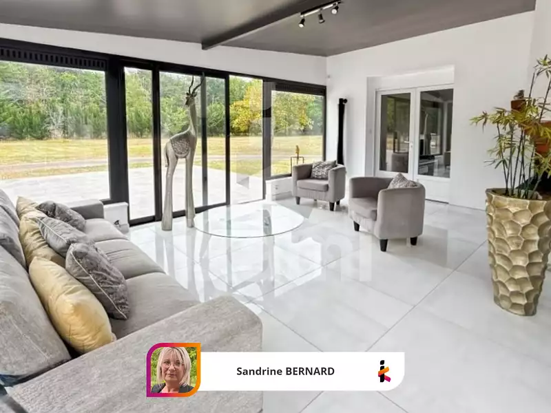 Maison, 161 m²
