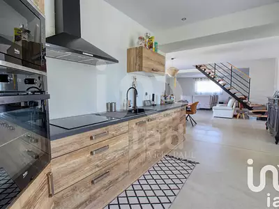 Maison, 260 m²