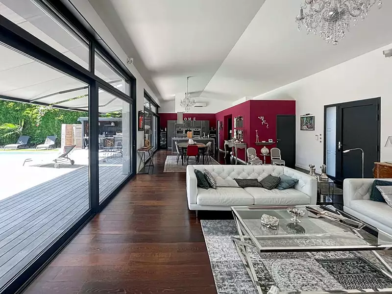 Maison, 222 m²