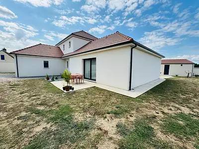 Maison, 141 m²