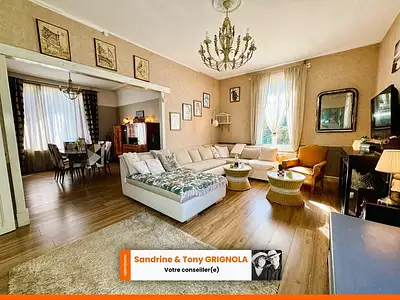 Maison, 216 m²