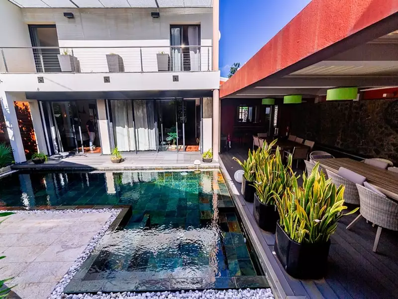 Maison, 305 m²
