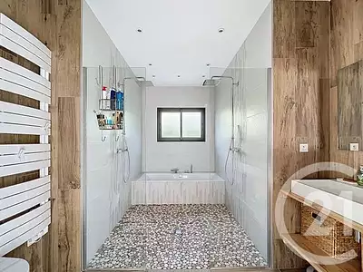 Maison, 226,3 m²