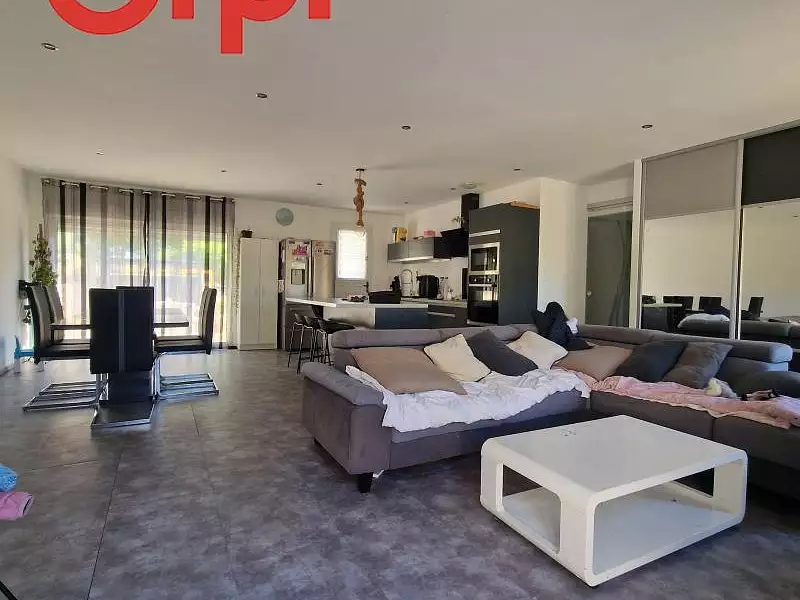 Maison, 75 m²