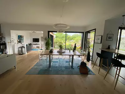 Maison, 248 m²