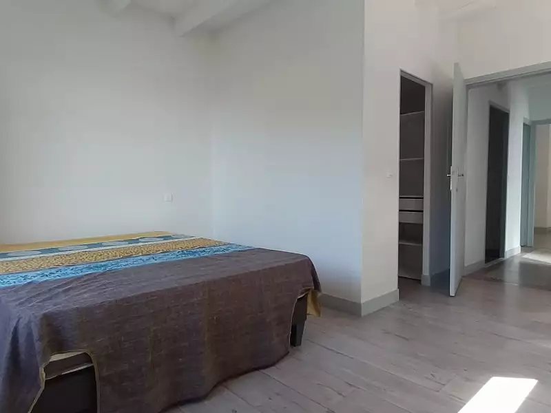 Immeuble, 218 m²