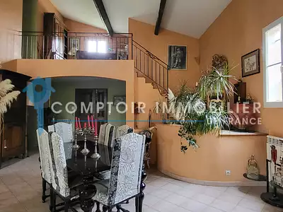 Maison, 230 m²