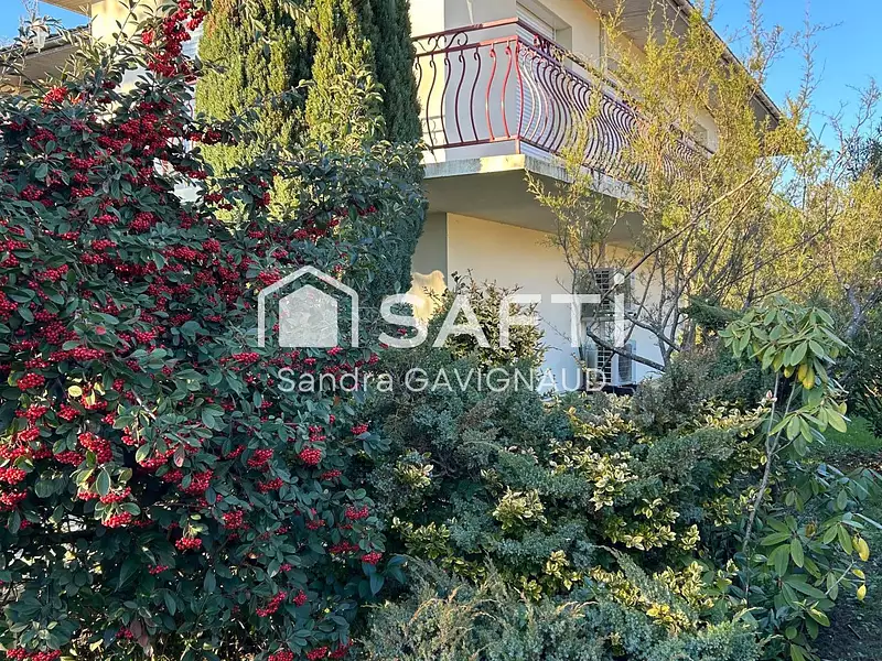 Maison, 168 m²