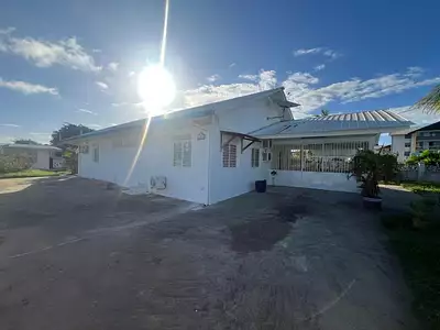 Maison, 230 m²