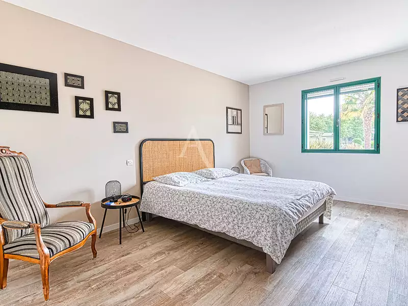Maison, 205 m²