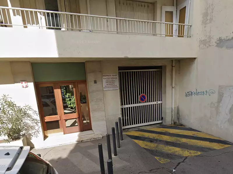 Parking, 15 m²