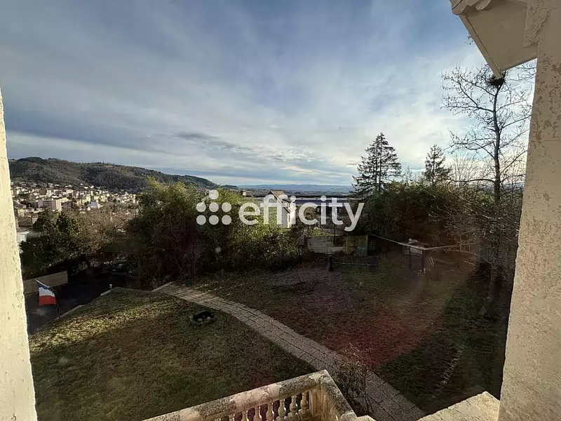 Maison, 270 m²