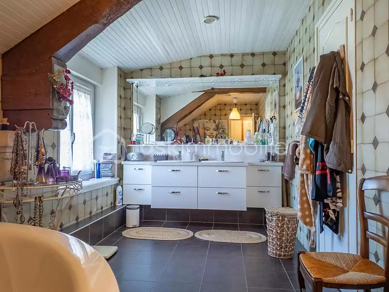 Maison, 283 m²