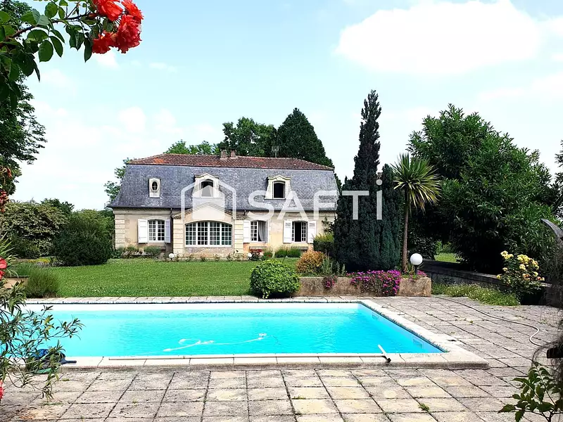 Maison, 200 m²