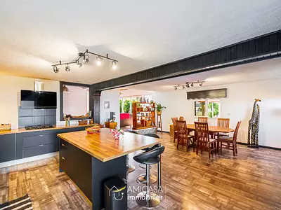 Maison, 245 m²