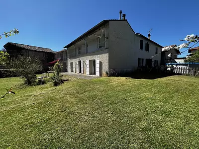 Maison, 303 m²