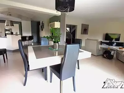 Maison, 263 m²