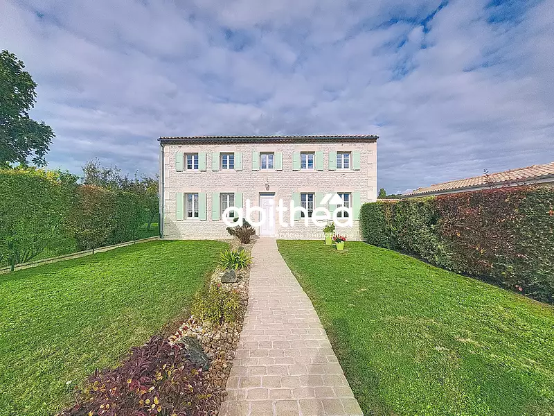 Maison, 114 m²