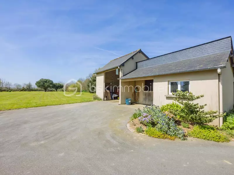 Maison, 218 m²