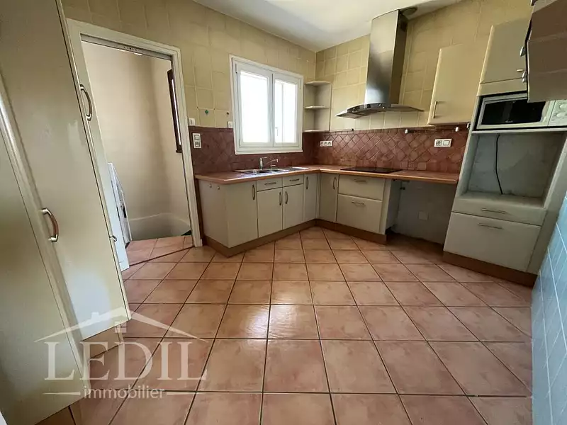 Maison, 140 m²