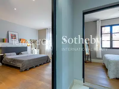 Maison, 245 m²