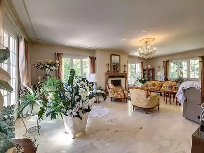 Maison, 331 m²