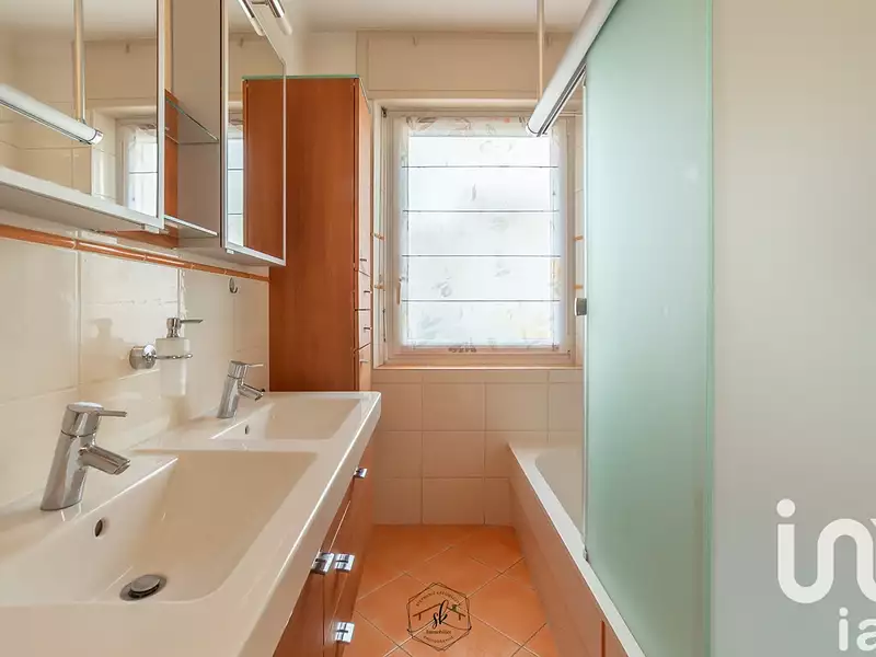 Maison, 164 m²