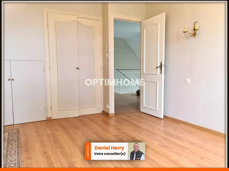 Maison, 180 m²