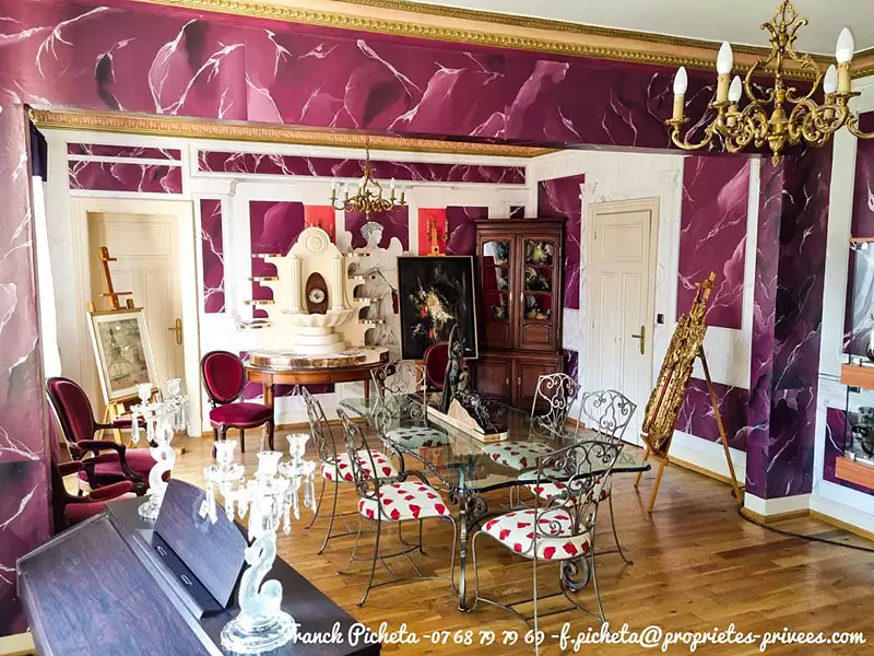 Maison, 1 000 m²