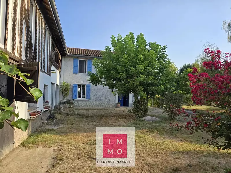 Maison, 250 m²
