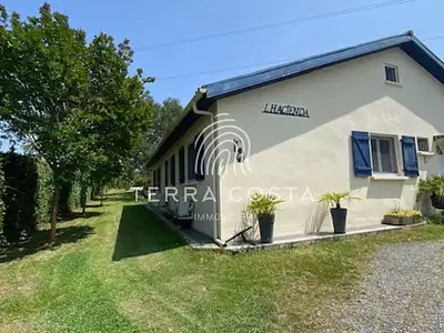 Maison, 170 m²