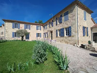 Maison, 425 m²