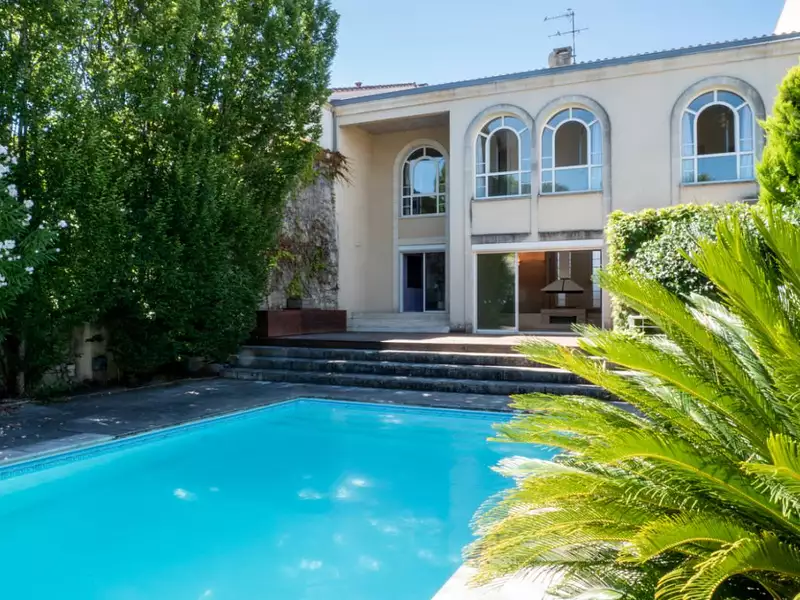 Maison, 232 m²
