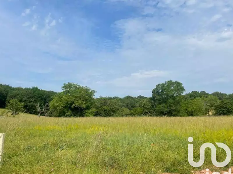 Terrain, 2 619 m²