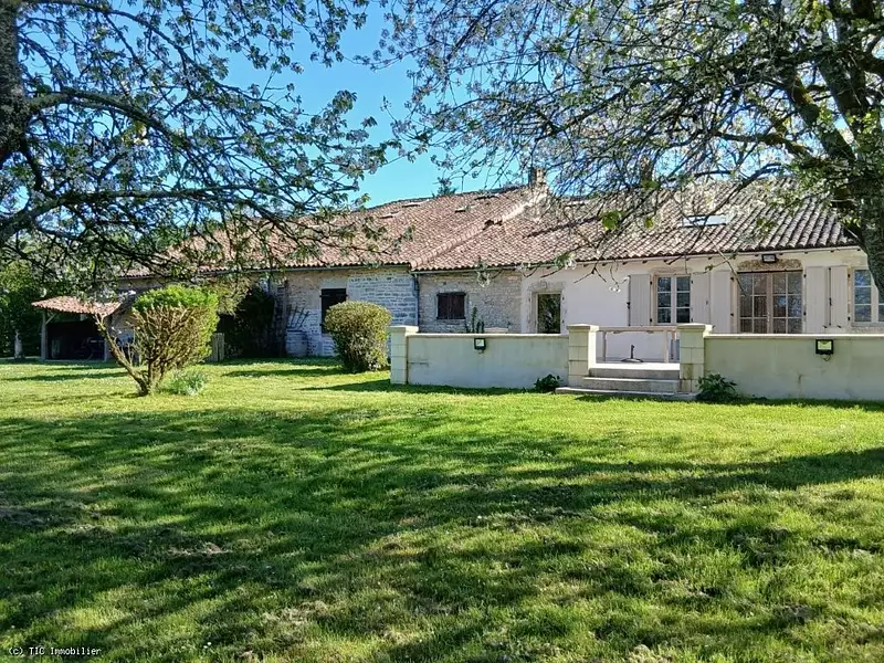 Maison, 322 m²