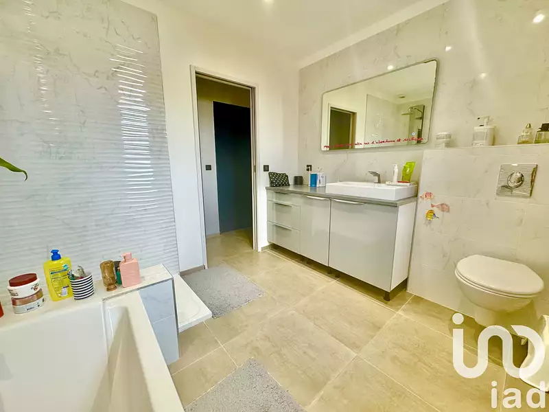 Maison, 117 m²