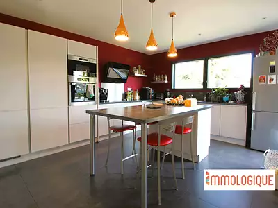 Maison, 190 m²