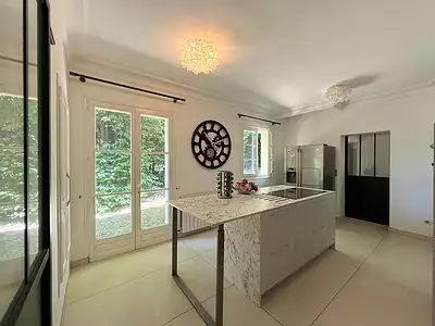 Maison, 185 m²