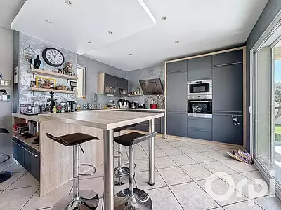 Maison, 200 m²