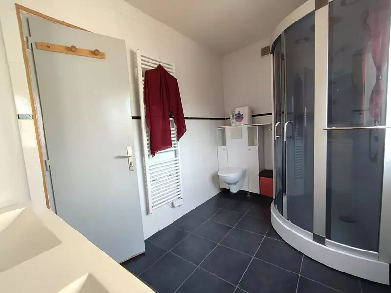 Immeuble, 165 m²