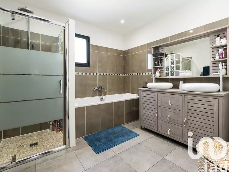 Maison, 144 m²