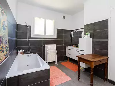 Maison, 260 m²