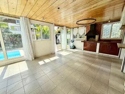 Maison, 206 m²