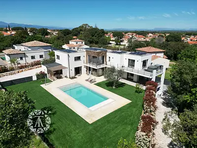 Maison, 277 m²