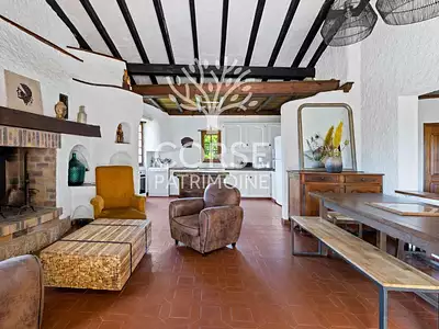 Maison, 206 m²
