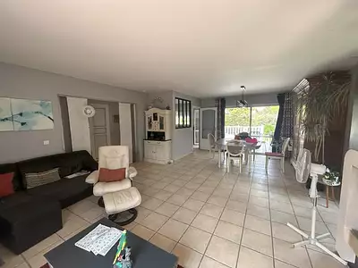 Maison, 163 m²