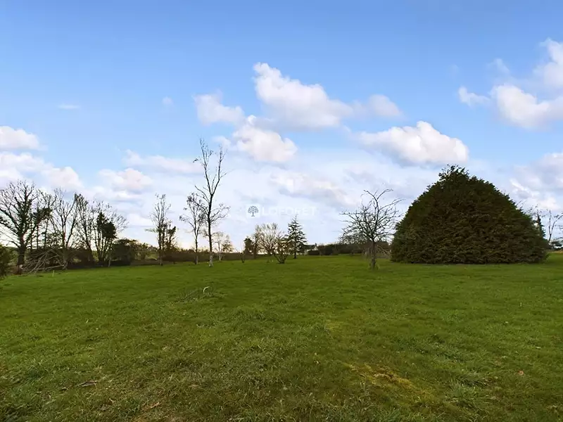 Terrain, 1 627 m²