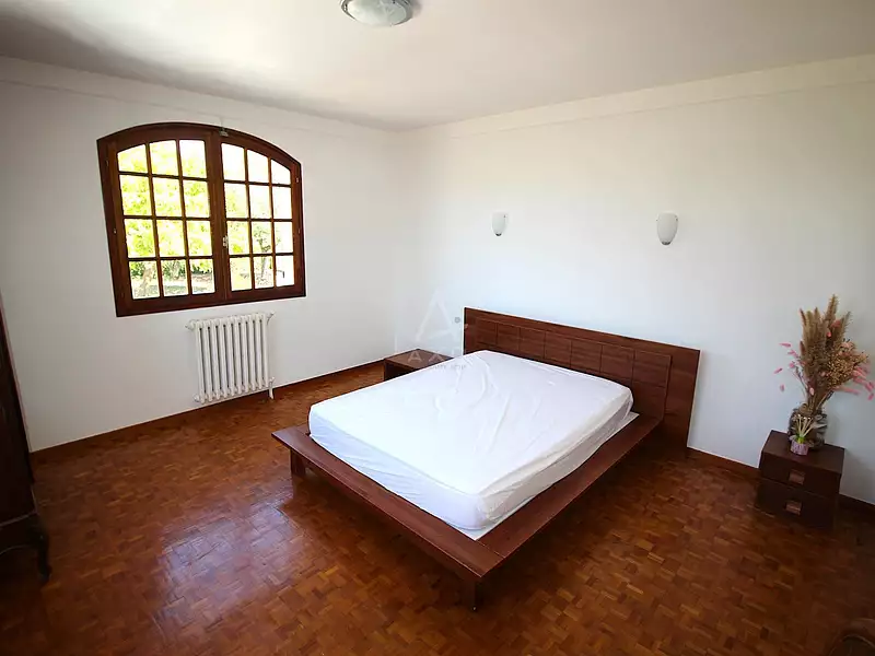 Maison, 256 m²